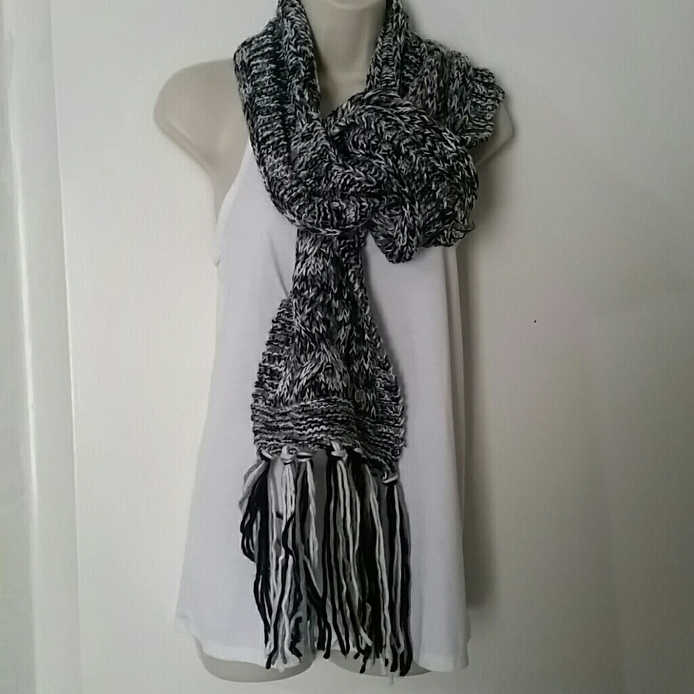 Liz Claiborne Black, White & Gray Crocheted Scarf